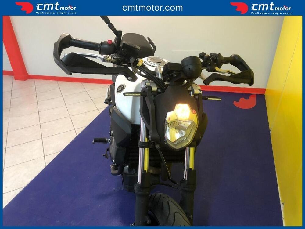 Yamaha MT-03 (2006 - 14) (11)