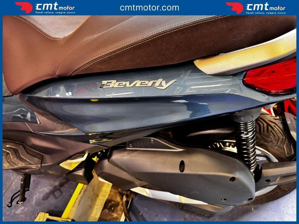 Piaggio Beverly 300 Hpe (2021) (14)