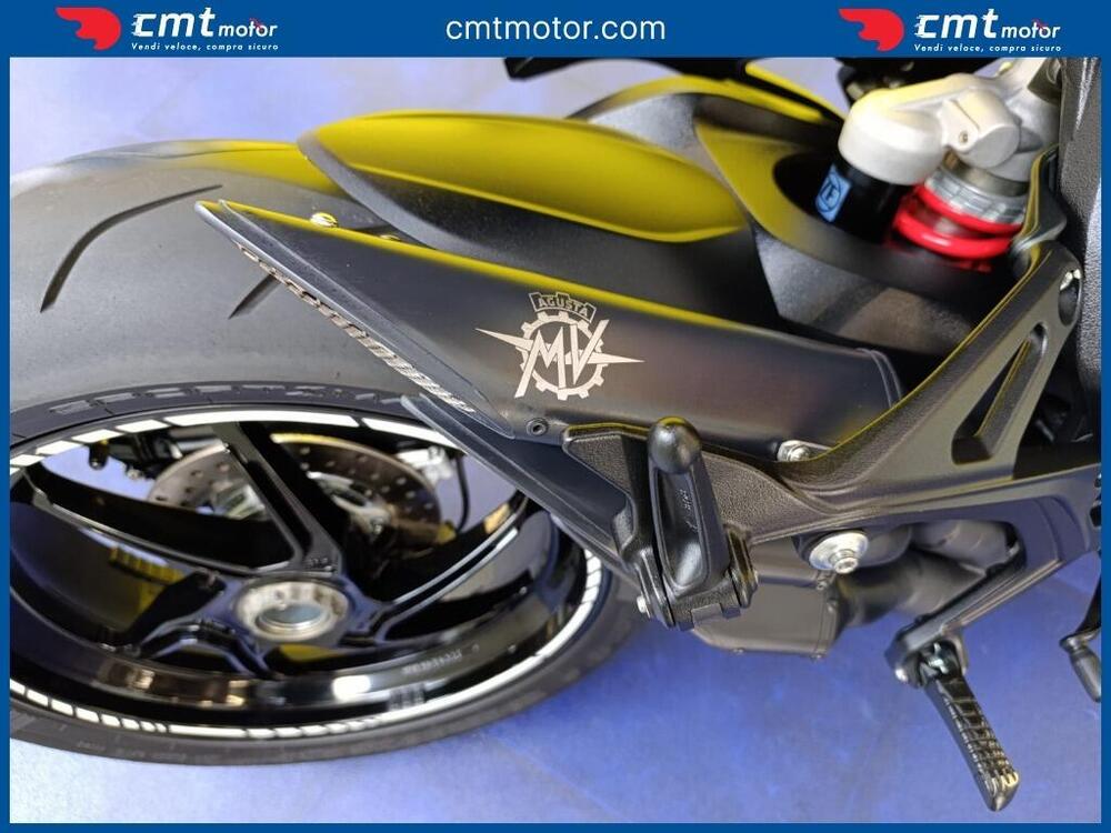 MV Agusta Brutale 800 (2020) (11)