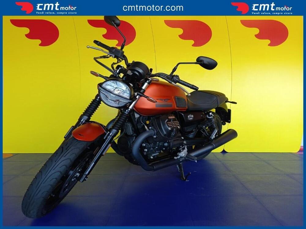 Moto Guzzi V7 Stone (2021 - 24) (2)
