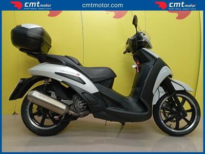 Peugeot Geopolis 300 R (2014 - 15) usata