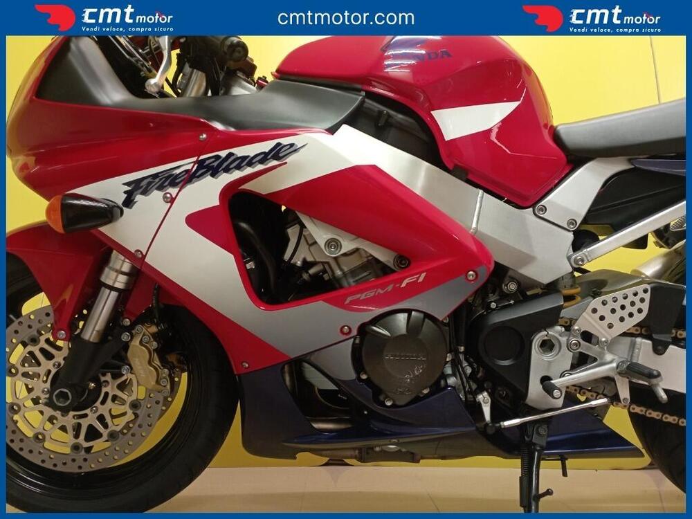 Honda CBR 900 RR Fireblade (2000 - 01) (12)