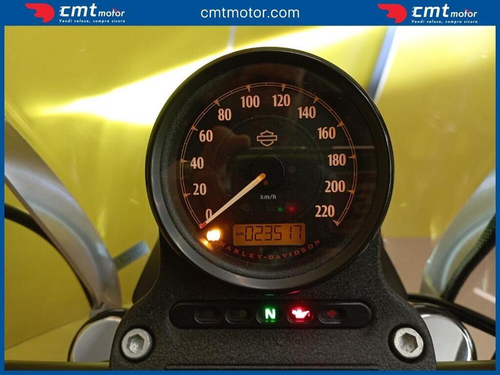 Harley-Davidson 883 R (2008 - 16) - XL 883R (5)