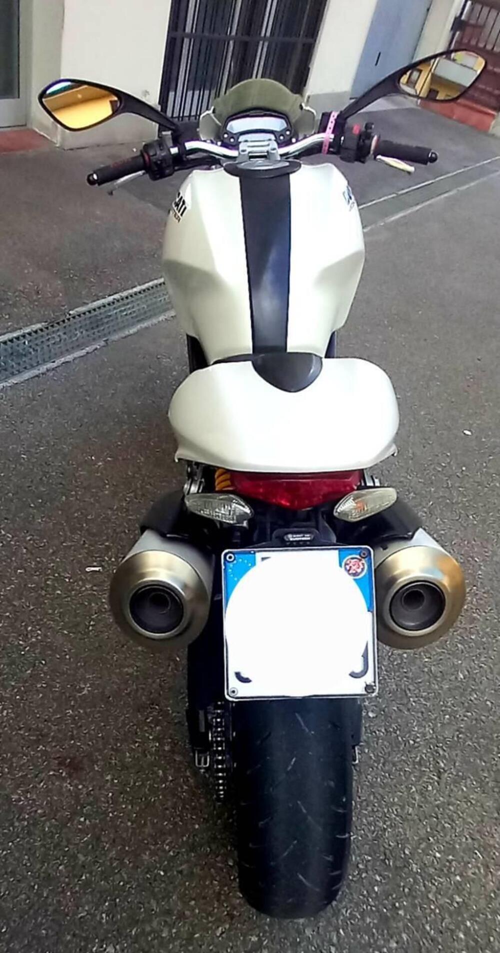 Ducati Monster 696 (2008 - 13) (4)