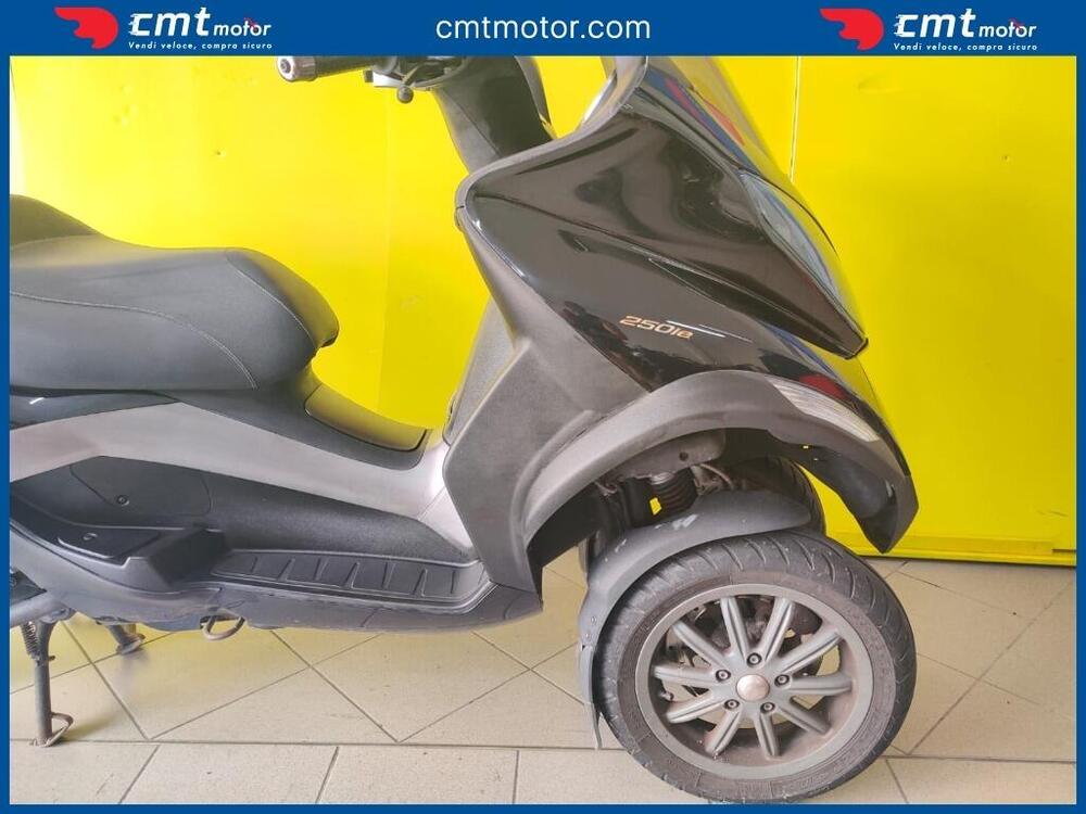 Piaggio MP3 250 i.e. (7)