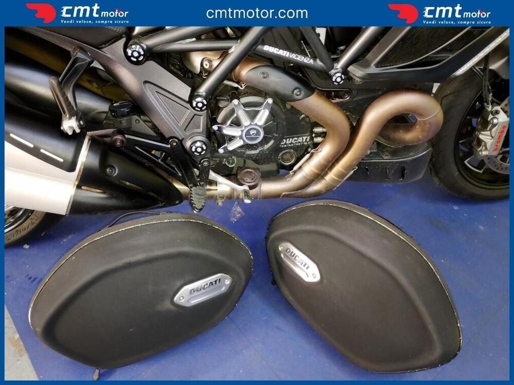 Ducati Diavel 1200 Strada (2010 - 14) (6)