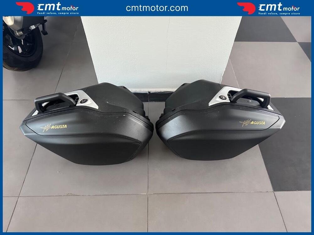 MV Agusta Turismo Veloce 800 Rosso (2021 - 23) (13)