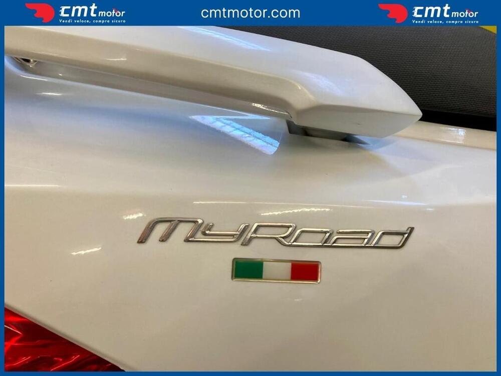 Kymco MyRoad 700i (2012 - 16) (6)