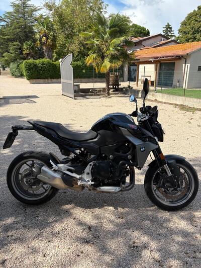 Bmw F 900 R (2021 - 24) usata