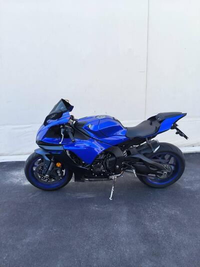 Yamaha YZF R1 (2020 - 25) usata