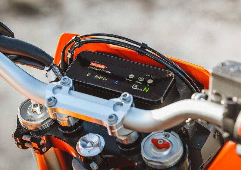KTM 690 Enduro 690 Enduro R (2026) (9)