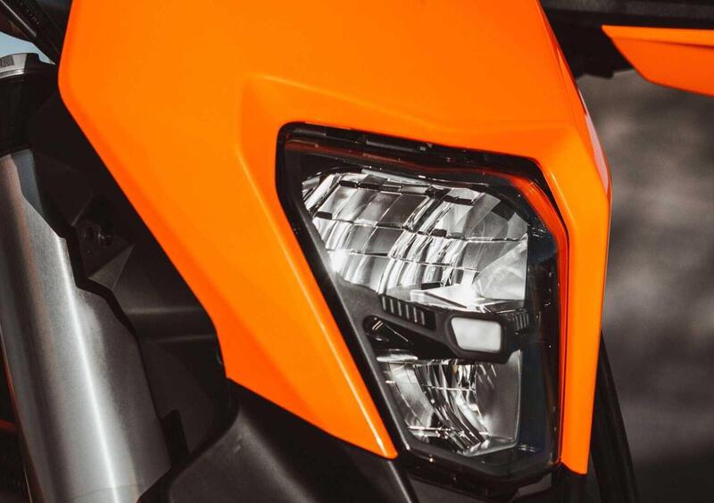 KTM 690 Enduro 690 Enduro R (2026) (17)