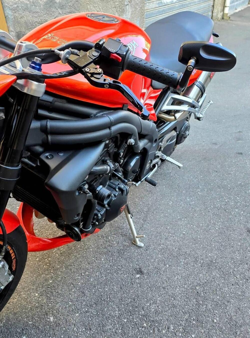 Triumph Speed Triple 1050 (2005 - 11) (3)