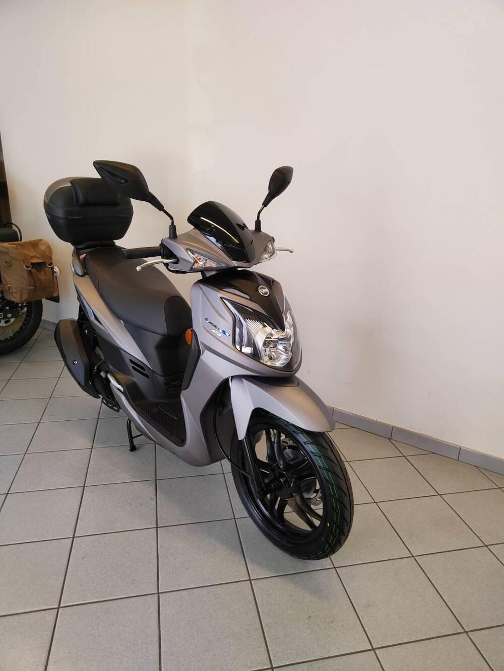 Sym Symphony 125 SR (2025 - 26) (3)