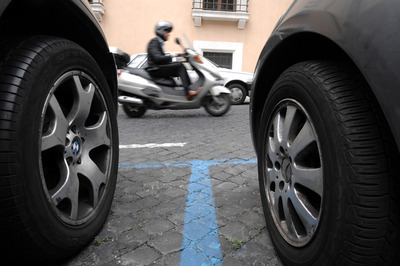 Roma, nuovo piano parcheggi... c&#039;&egrave; chi dice no!