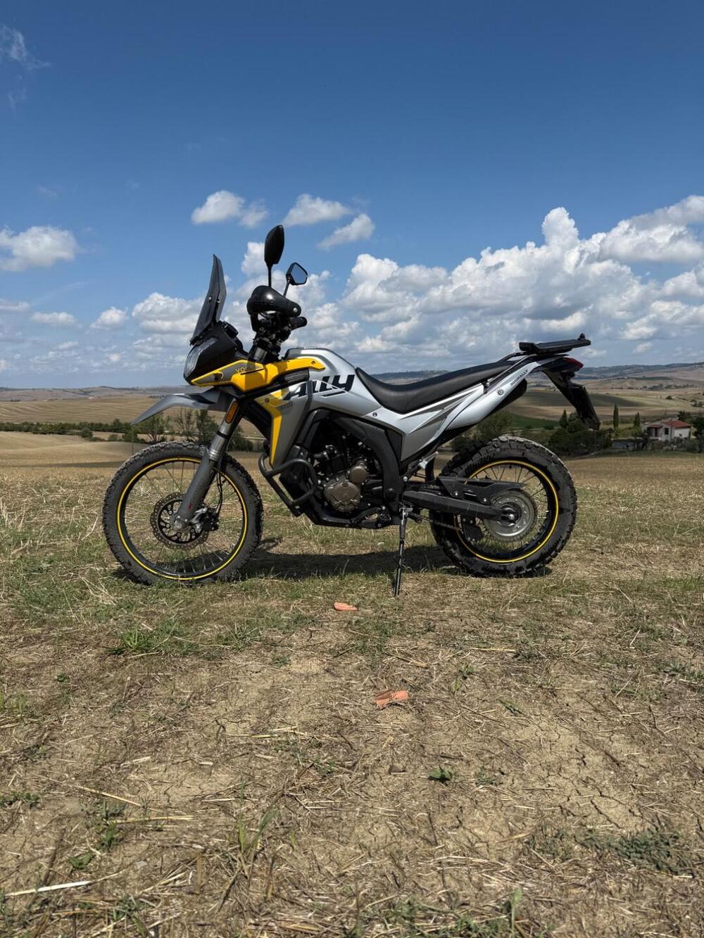 Voge 300 GY Rally (2022) (2)