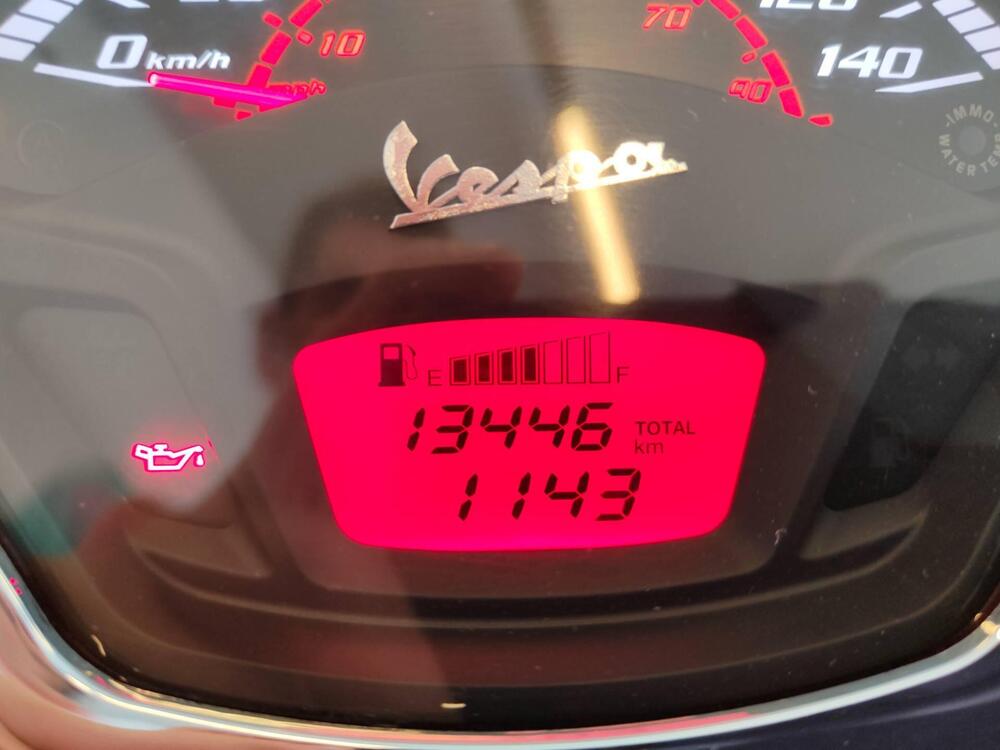 Vespa GTS 300 Super Hpe (2018 - 19) (6)