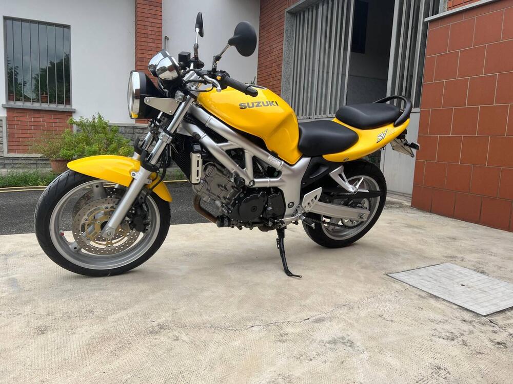 Suzuki SV 650 (1999 - 02) (4)