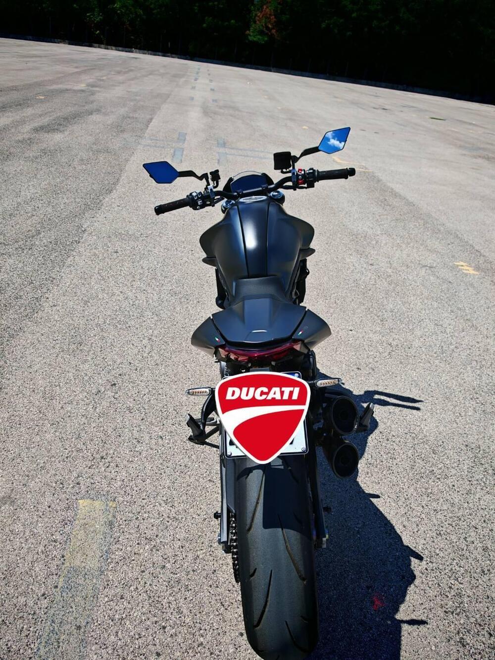 Ducati Monster 937 + (2021 - 25) (5)