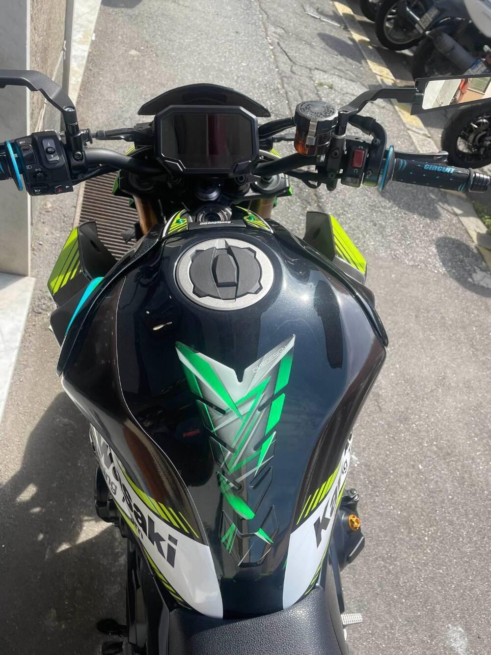 Kawasaki Z 900 SE (2022 - 24) (12)