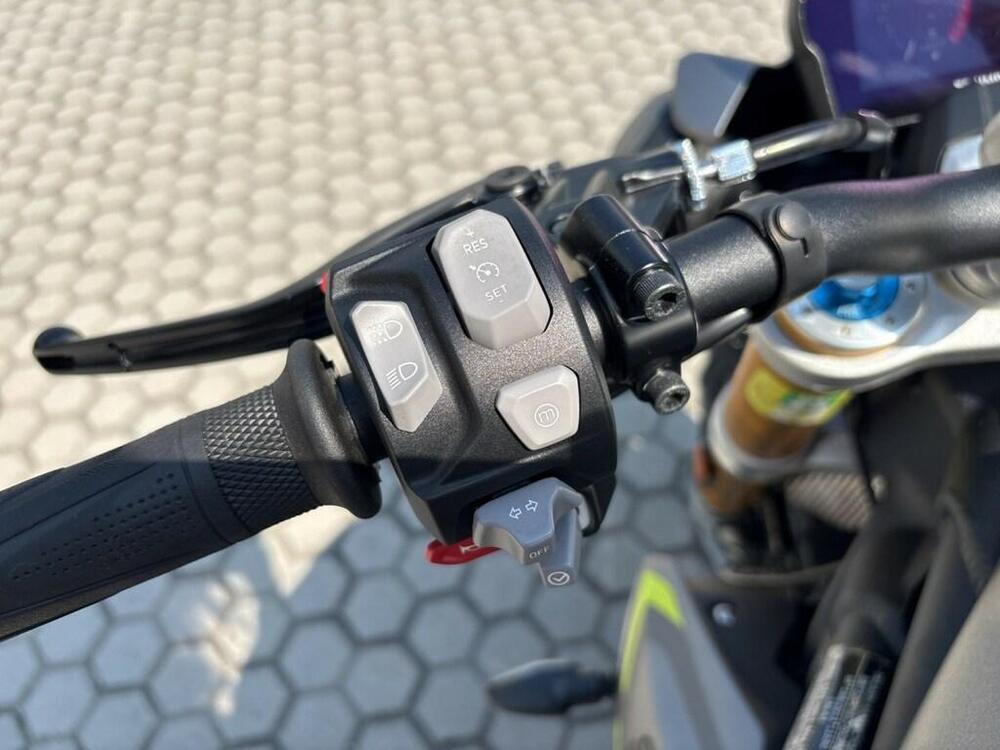 Triumph Speed Triple 1200 RS (2021 - 24) (9)