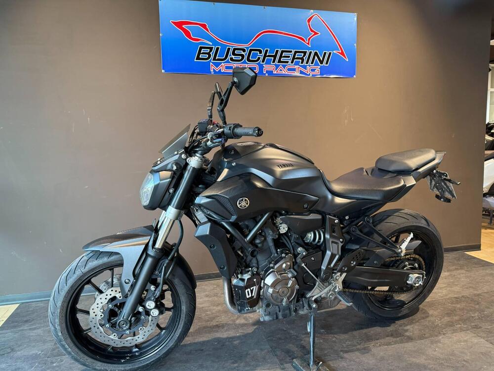 Yamaha MT-07 (2017 - 18) (3)