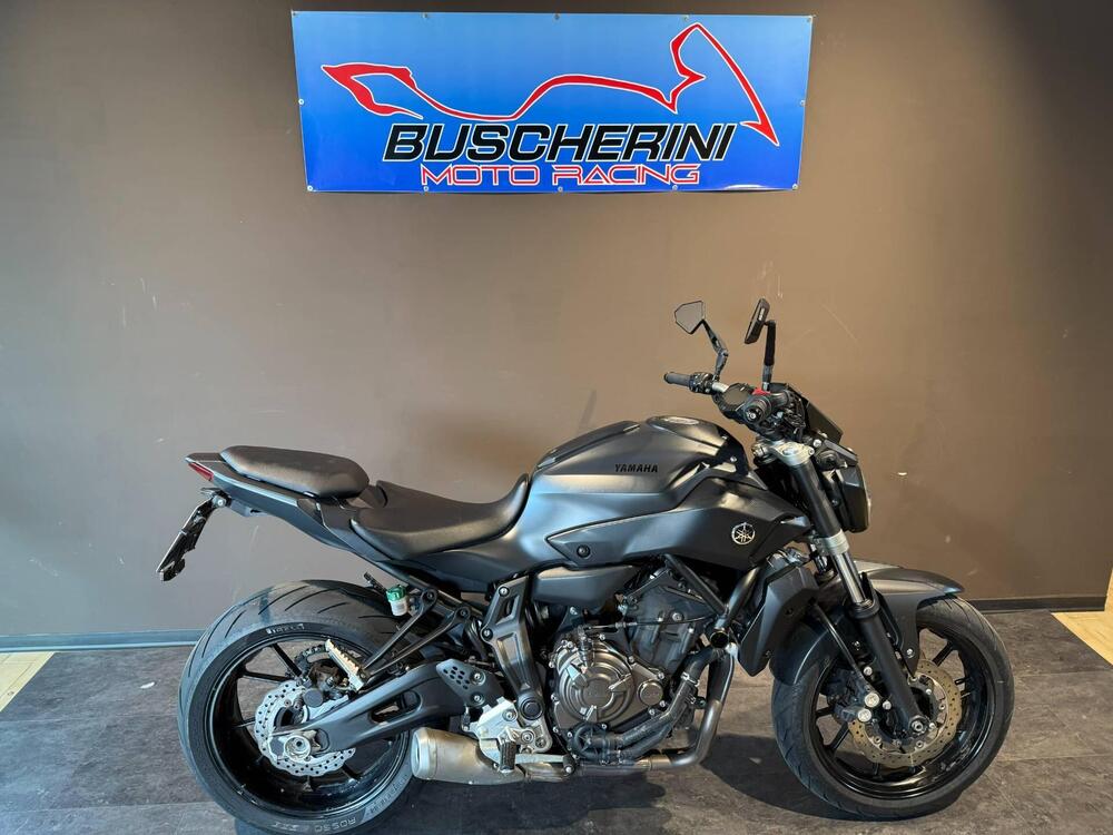 Yamaha MT-07 (2017 - 18) (10)