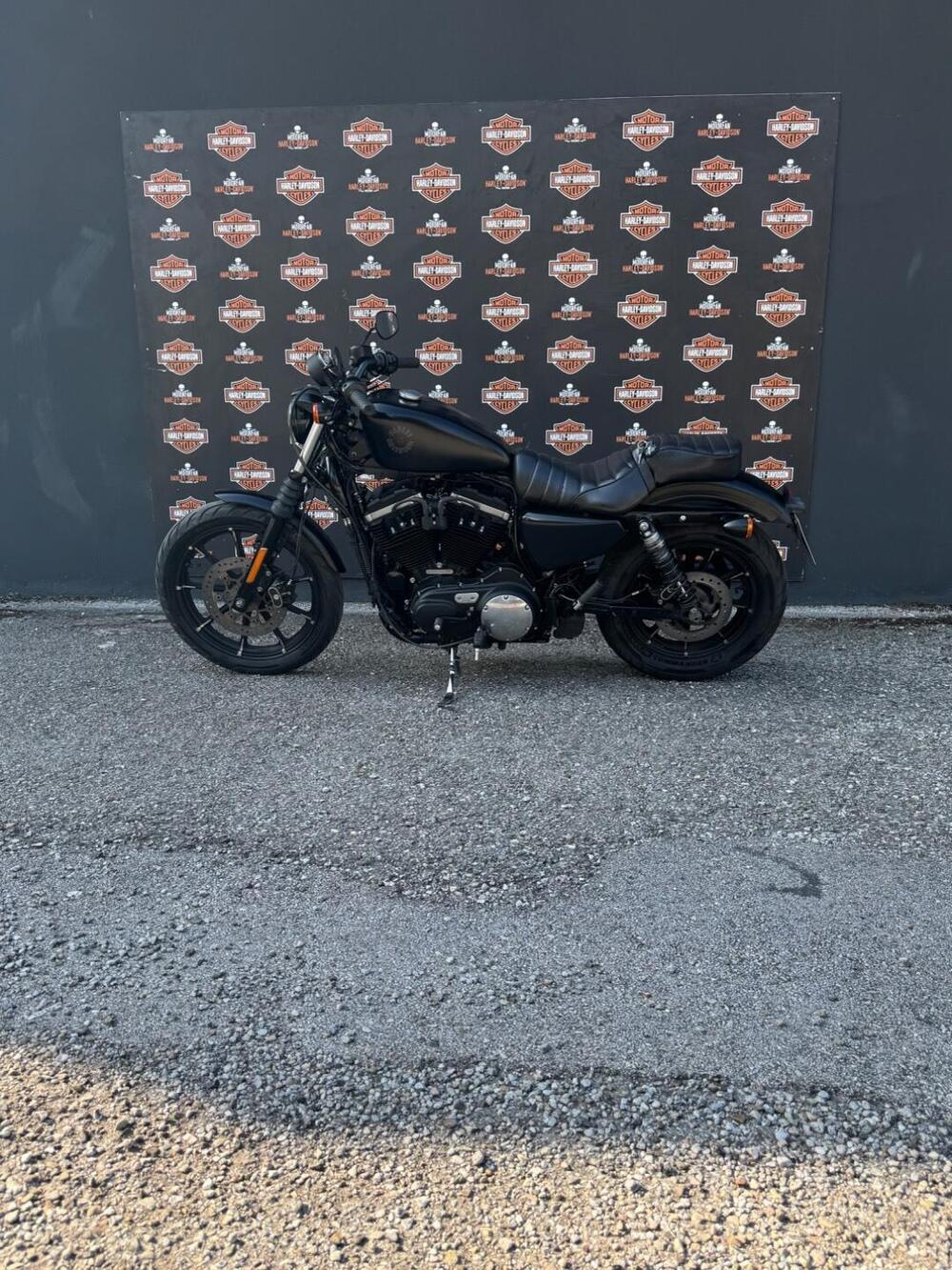 Harley-Davidson 883 Iron (2017 - 20) - XL 883N