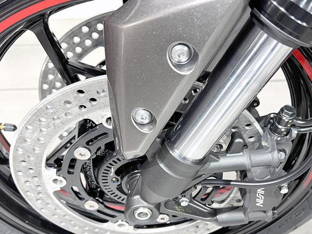 Kawasaki Z 900 A2 (2025 - 26) (4)