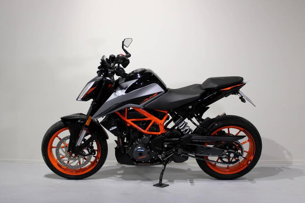 KTM 390 Duke (2021 - 23) (4)