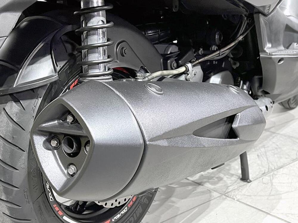 Kymco Downtown 300i ABS (2009 - 17) (3)