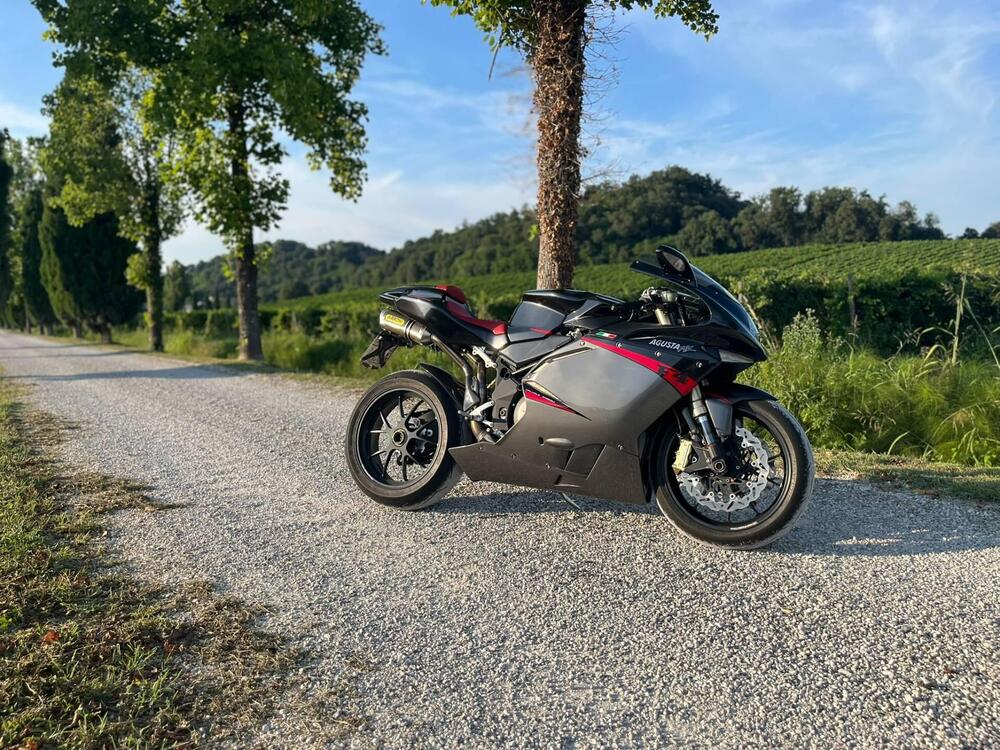 MV Agusta F4 1000 R 1+1 (2006 - 08) (3)