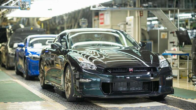 Nissan GT-R: finisce la produzione dopo 18 anni, addio alla leggendaria R35
