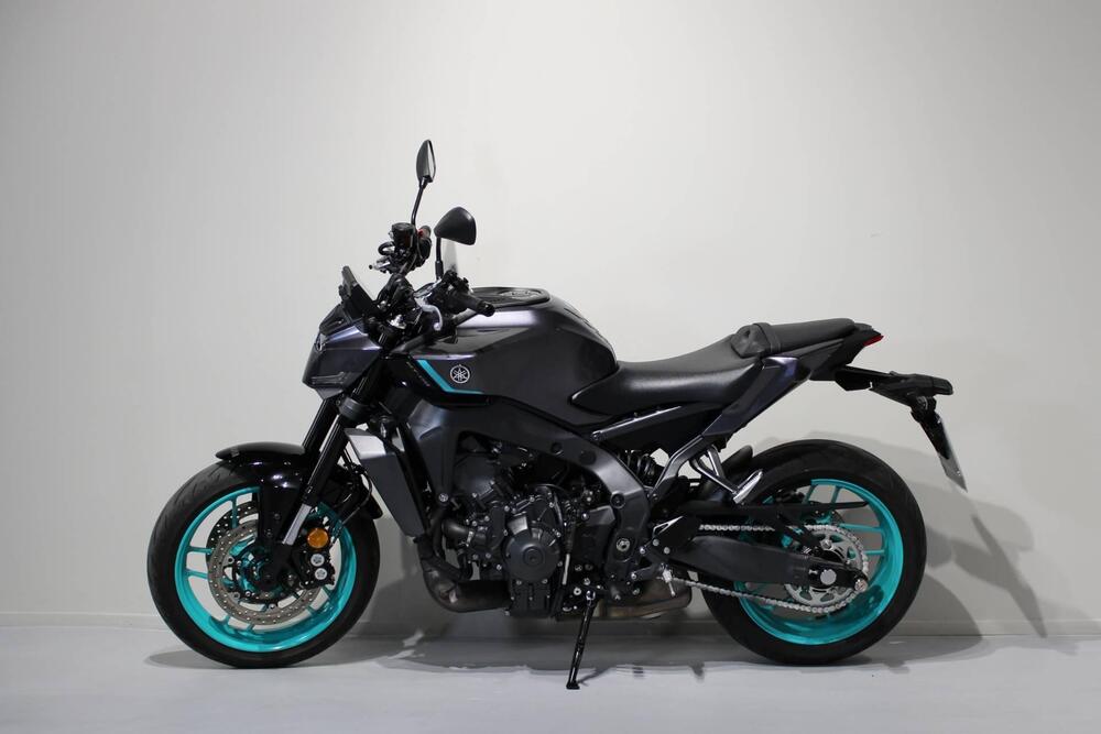 Yamaha MT-09 (2024 - 26) (4)