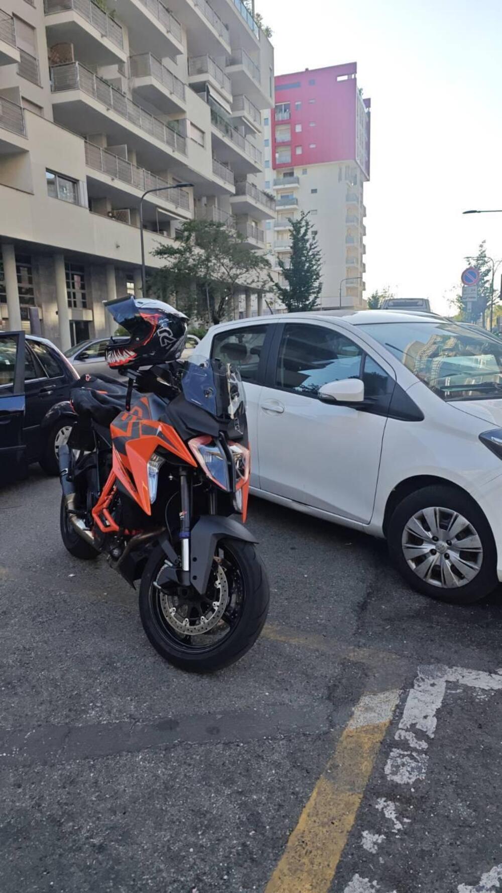 KTM 1290 Super Duke GT (2022 - 25) (6)