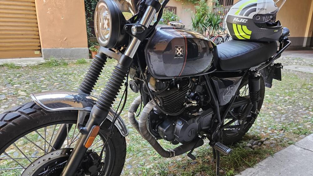 Brixton Motorcycles Cromwell 250 (2021 - 25) (3)