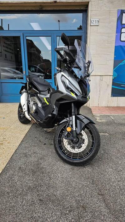 Honda X-ADV 750 DCT (2021 - 24) usata