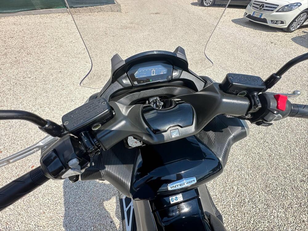 Honda Integra 750 DCT Sport (2017) (10)