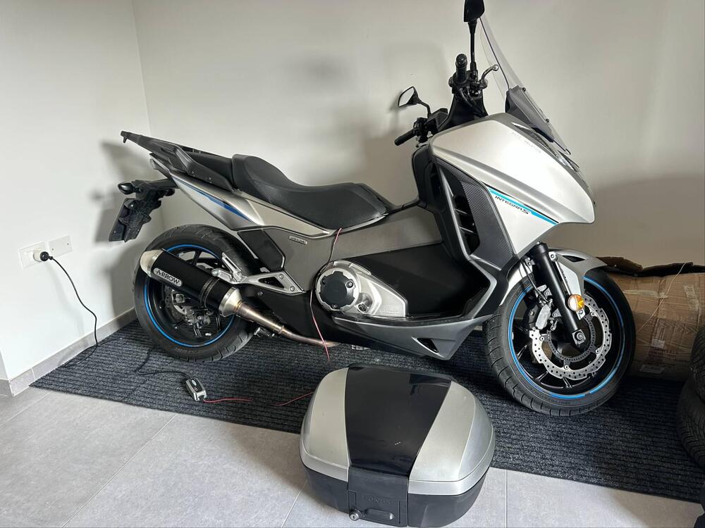Honda Integra 750 DCT Sport (2017) (14)