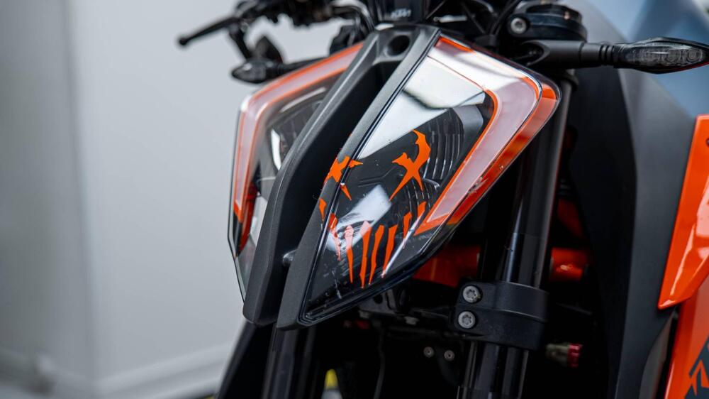 KTM 1290 Super Duke R (2020) (10)