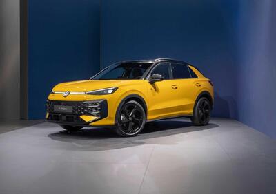 Volkswagen T-Roc: la nuova Suv cambia in tutto, ora è anche Full Hybrid | Caratteristiche e allestimenti [VIDEO]