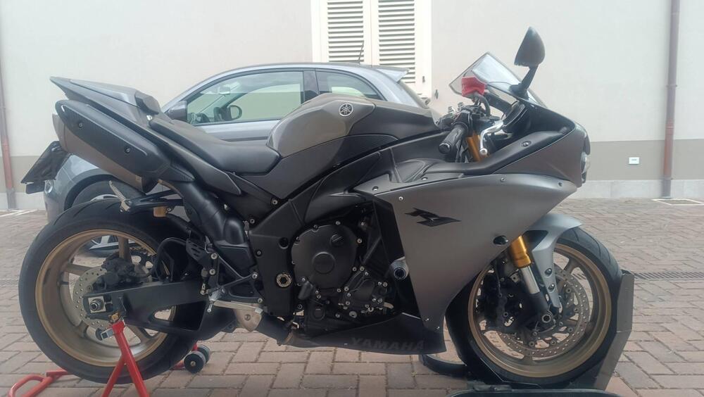 Yamaha YZF R1 (2012 - 14) (2)