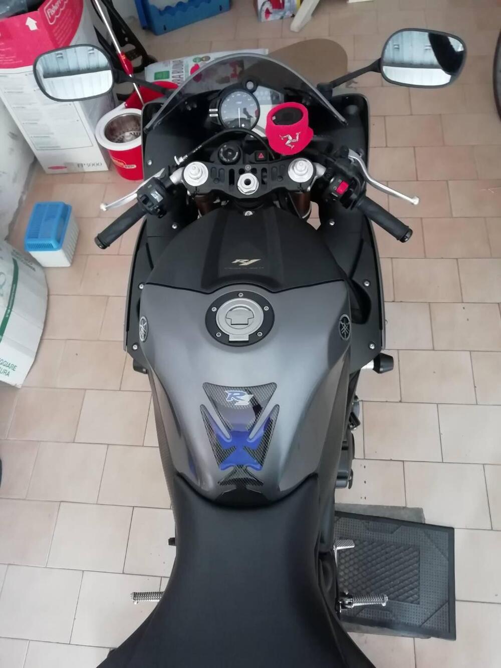 Yamaha YZF R1 (2012 - 14) (18)