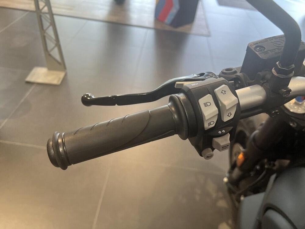 Ducati Scrambler 800 Icon Dark (2025 - 26) (8)