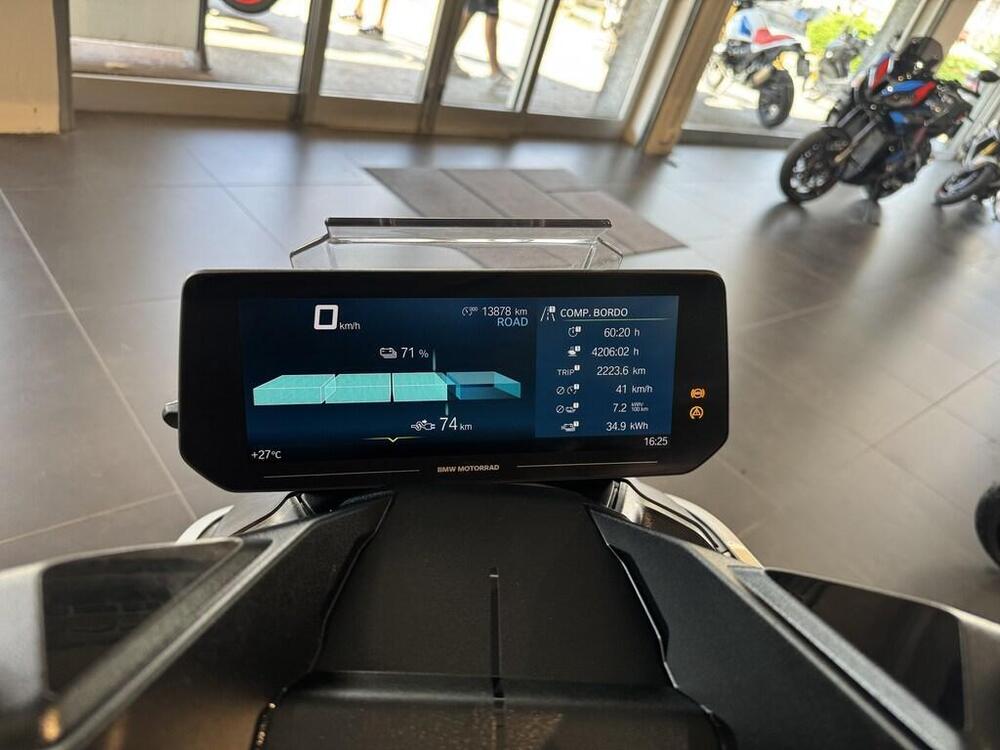 Bmw CE 04 (2021 - 25) (9)