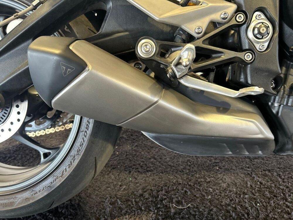 Triumph Street Triple 765 RS (2023 - 26) (10)