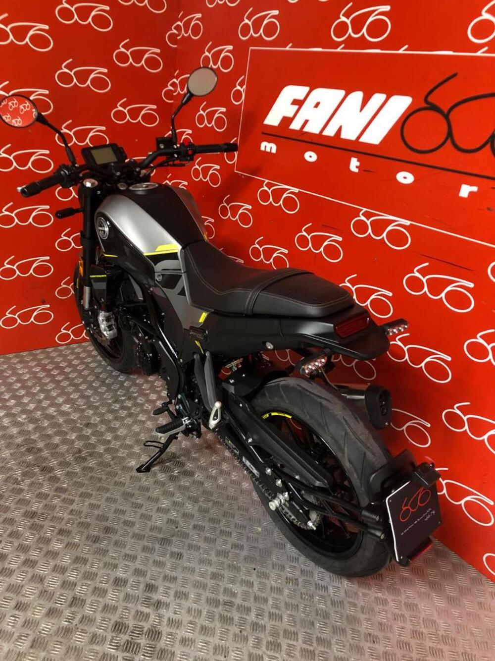 Benelli Leoncino 250 (2021 - 25) (4)