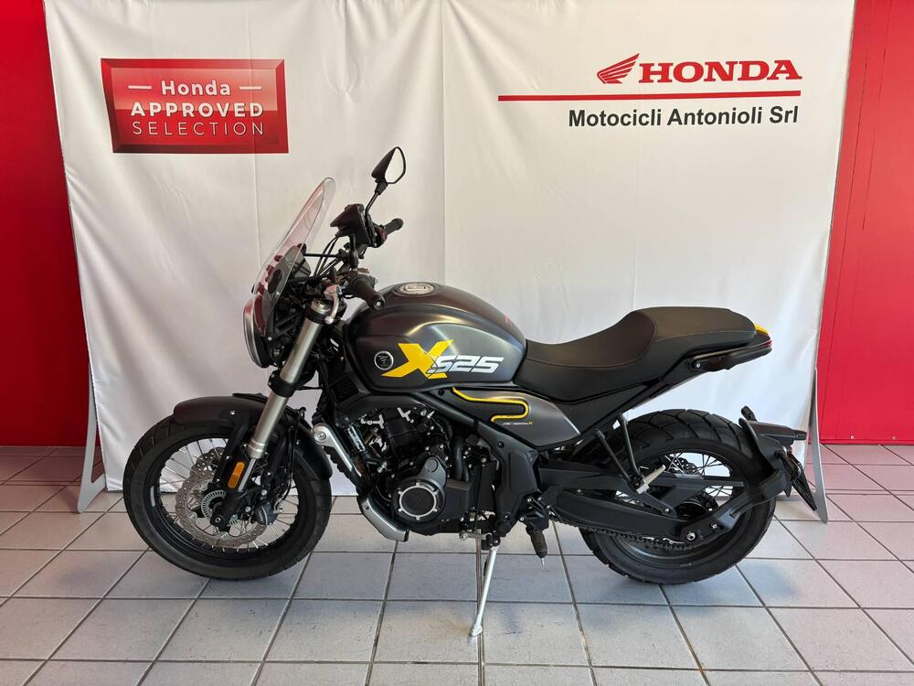 Voge Trofeo 525ACX Scrambler (2023 - 26) (2)