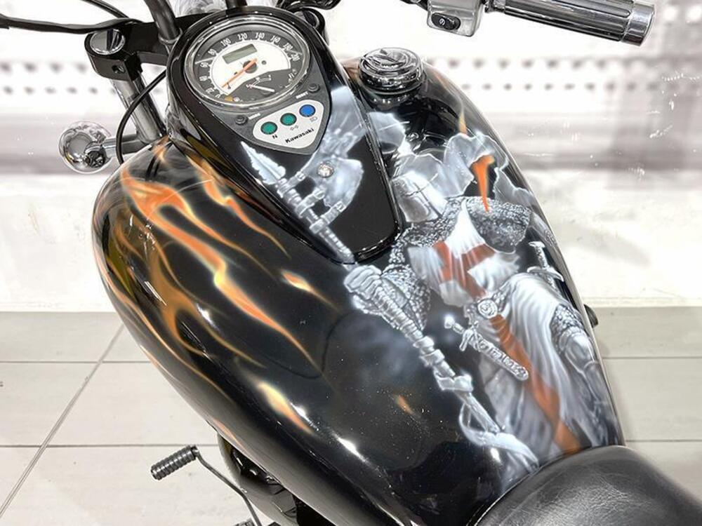 Kawasaki Vulcan VN 900 Custom (2006 - 09) (4)