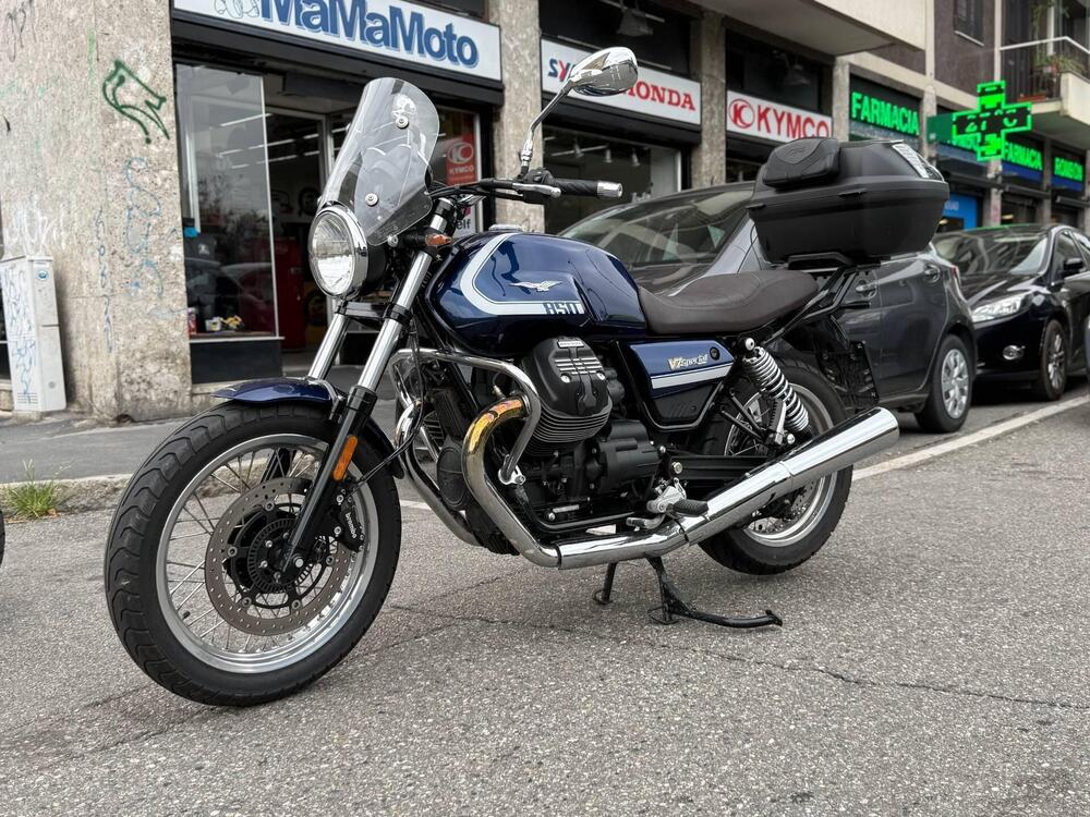 Moto Guzzi V7 Special (2021 - 24)